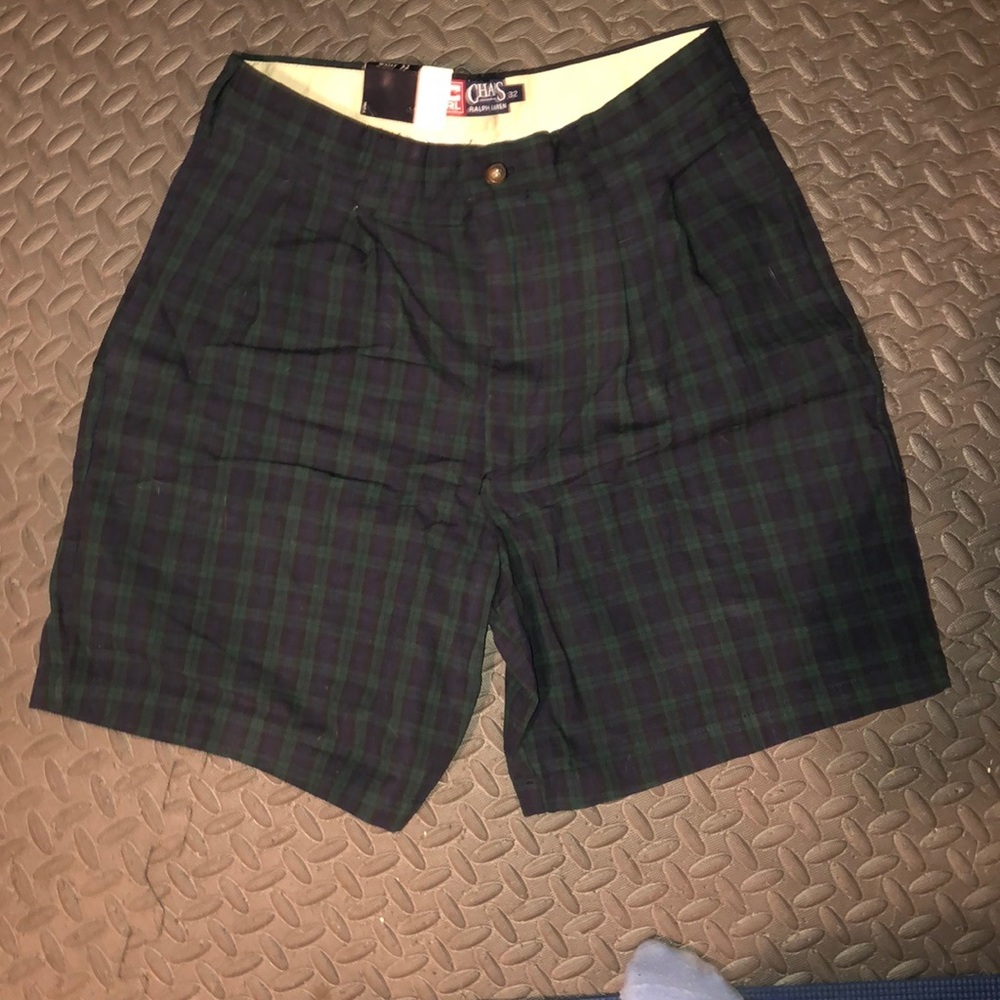 NWT Chaps Dark Green and Navy Plaid Men’s Shorts 31 waist
